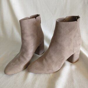 ANKLE BOOTS - Old Navy Faux - Suede High-Heel Booties for Women size 9